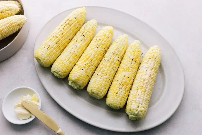 How to Cook Corn on the Cob on Stovetop
