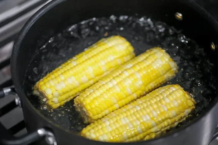 How to Cook Frozen Corn on the Cob