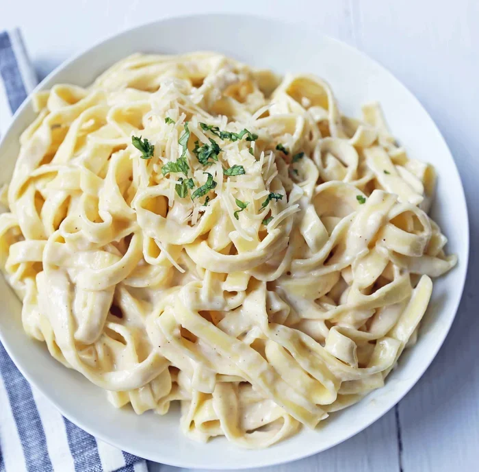 Real Authentic Italian Alfredo Sauce