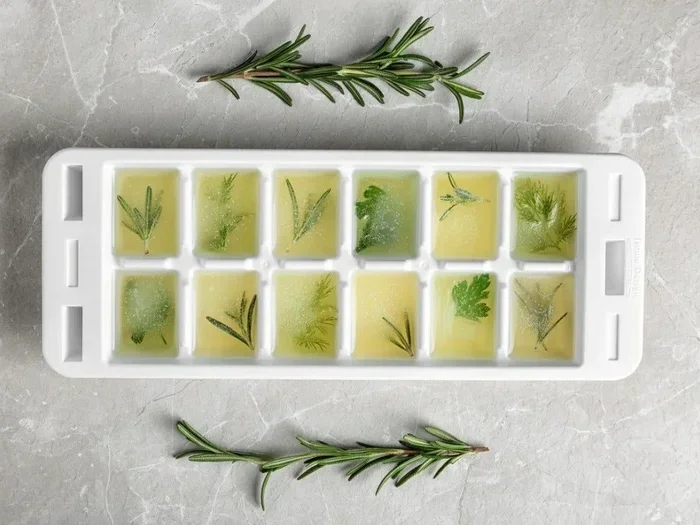 Freezing Fresh Herbs in Ice Trays