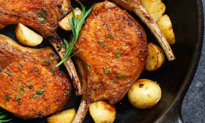 Easy Pan Fried Pork Chops