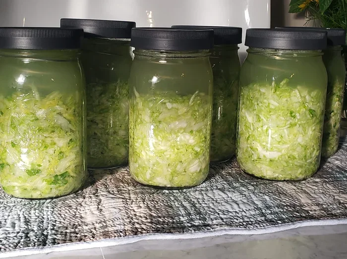 Canning Kraut in Quart Jars